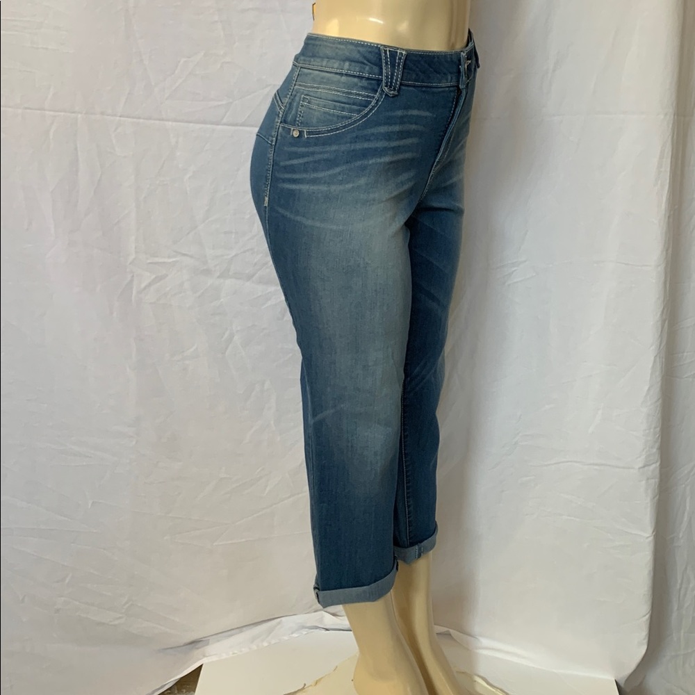 DEMOCRACY Jeans Women’s Tummy Control Size 18 Ankle Crop Medium Blue Wash NWOT - Picture 5 of 8